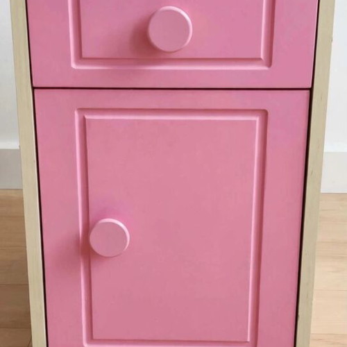 Children's room bedside table like new