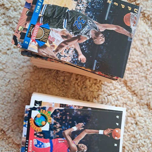NBA 1992-1993 Upper Deck cards like new, pack of 50 single double-sided