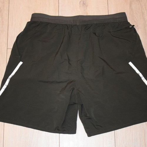 Nike Light Shorts Men size M used, green
