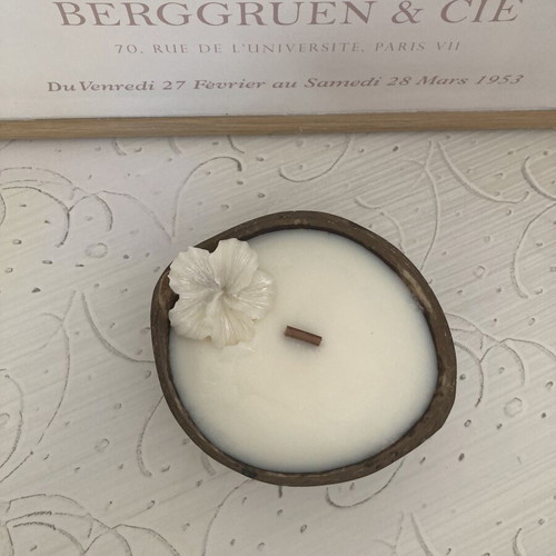 Coconut Plant-Based Candle 220 ml New, Handmade with Wooden Wick