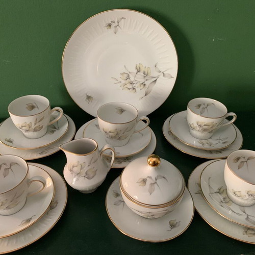 Porcelain vintage Bavaria Germany Scherzer tea set like new for 5 people