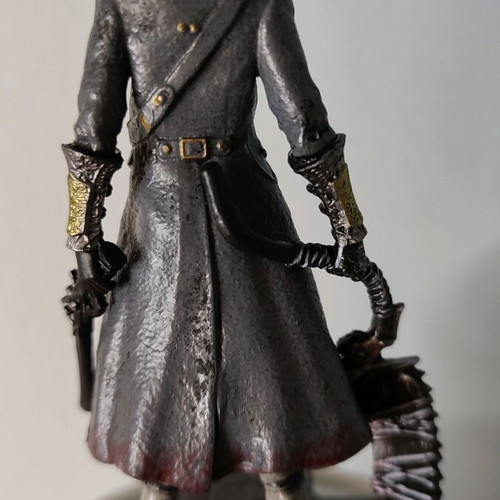 The Hunter Bloodborne figure like new
