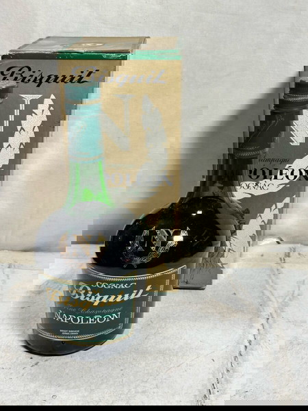 Σαμπάνια Ναπολεον-Cognac Bisquit Fine Champagne Napoleon France.Διαστασεις:25x11cm. ΤΙΜΗ:200 ευρώ
