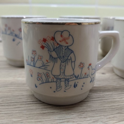 Vintage Kun Lun coffee cup set of five, like new