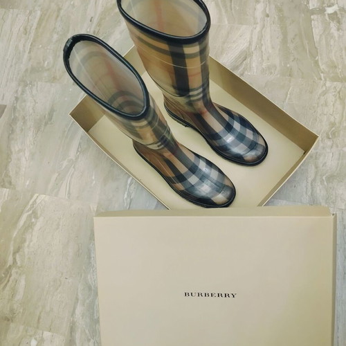 Burberry women's rain boots, beige, size 41