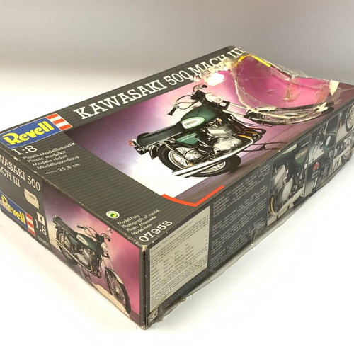 Revell Kawasaki Mach III 1:8 model kit used