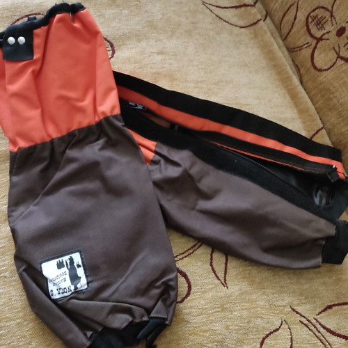 Gaiters new with side opening and high visibility orange inserts