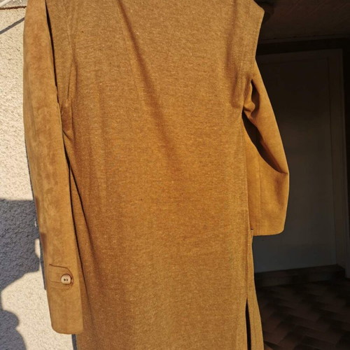 Grosse classic women's suede trench coat with buttons, mustard color