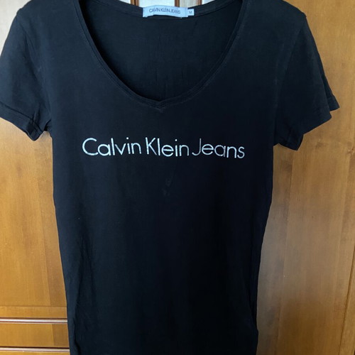 Calvin Klein women's t-shirt like new, size M