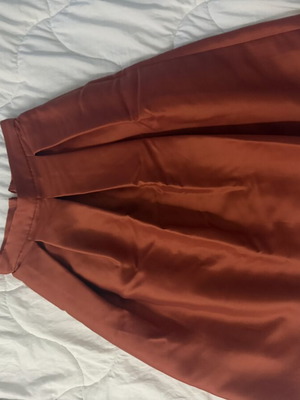 Sisley skirt below the knee size 38 like new, orange