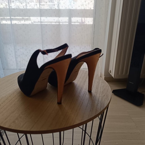 Pee Toe Women's Shoes Like New, Black Size 39