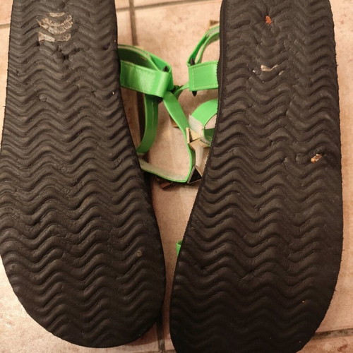 Flat sandals used with studs, size 41, green