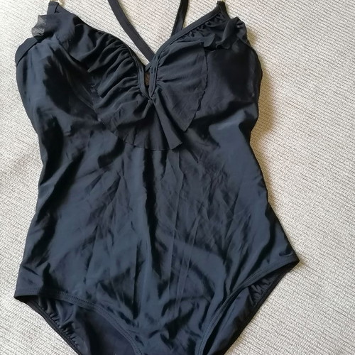 Point Zero one-piece swimsuit size M like new, black