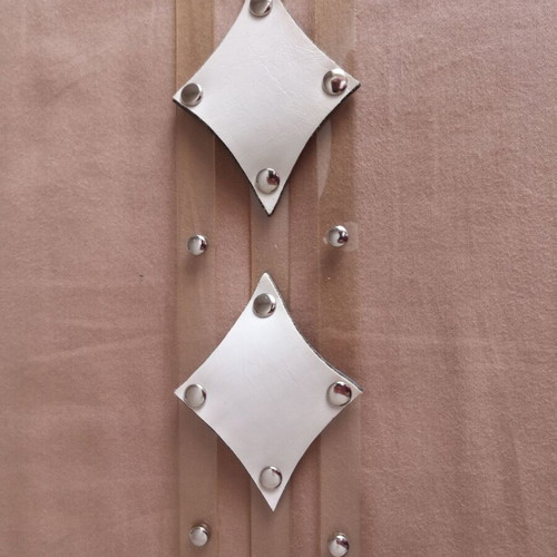 White belt with white rhombus on transparent base like new, 95 cm