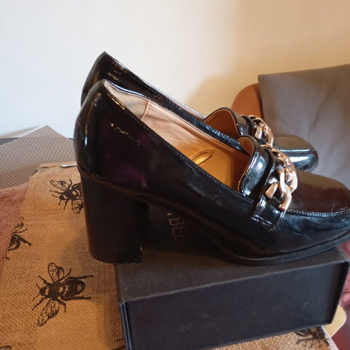 Calleppi women's shoes like new, black pumps size 38, 7 cm heel