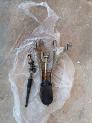 Λεβιές ταχυτήτων Suzuki Jimny FJ 3ης γενιάς μεταχειρισμένος με κουμπάκια τετρακίνησης και καδένα 2008