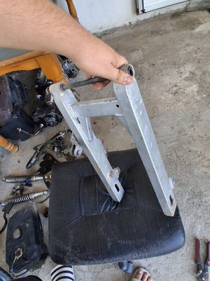 Swingarm used with disc brake modification