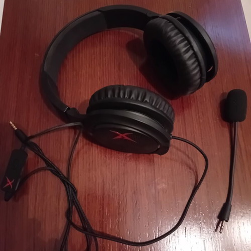 Creative Sound BlasterX H3 headphones like new, wired