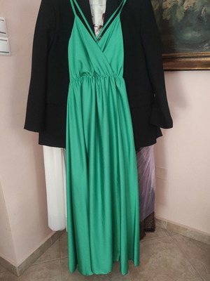 Emerald green long dress like new, silk-like fabric, Italy