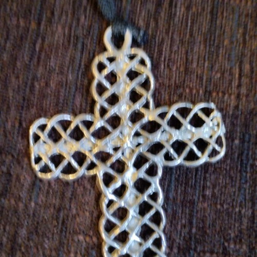 Crosses and icon like new, pack of 2 crosses and 1 icon