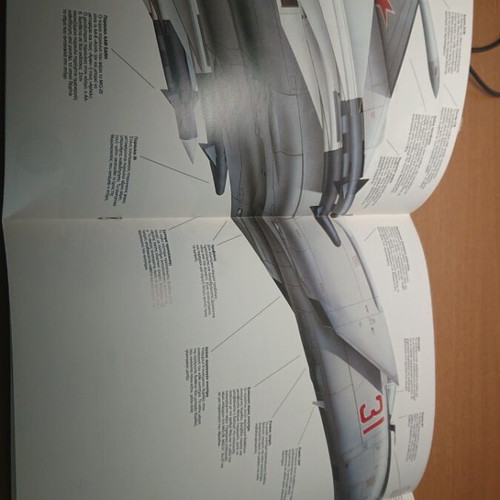 Airplane magazine issues 14 to 19 like new