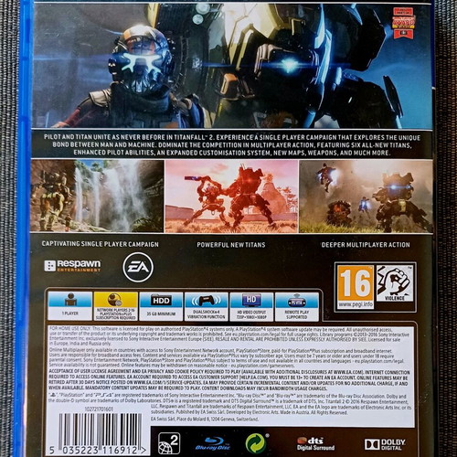 Titanfall 2 PS4 game used, complete and in excellent condition