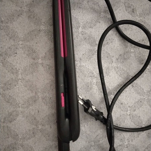 Philips Hair Straightener HP8320 used