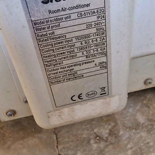 Chigo inverter air conditioner 18,000 btu like new