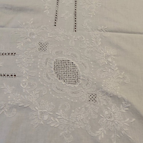 Handmade tablecloth like new 165x300