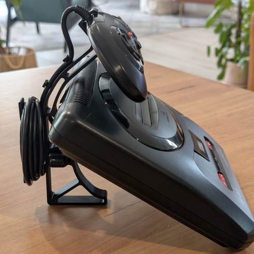 3D Printed Βάση Κονσόλας και Χειριστηρίου με Cable Management για Sega Genesis 2 - Megadrive 2 καινούργιο