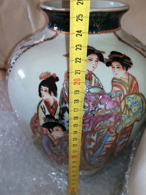 SATSUMA handmade Chinese vase used, authentic porcelain