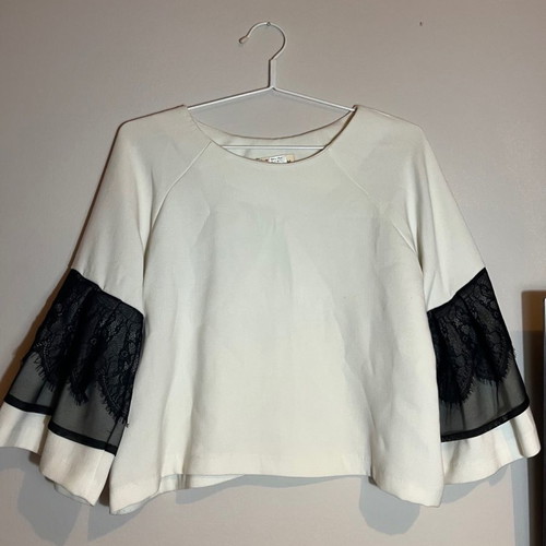White blouse with lace used, size M