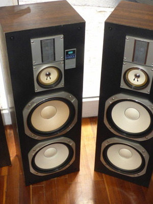 Ηχεία Sansui S-820U vintage 3 δρόμων tower μεταχειρισμένα