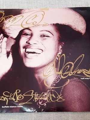 Neneh Cherry Buffalo Stance Remix 12' vinyl used, Hip-Hop