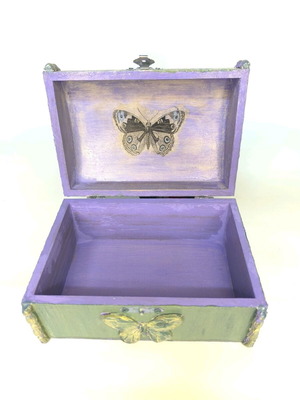 Handmade box with flowers and butterflies new