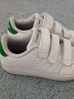 Adidas sneakers size 33, white