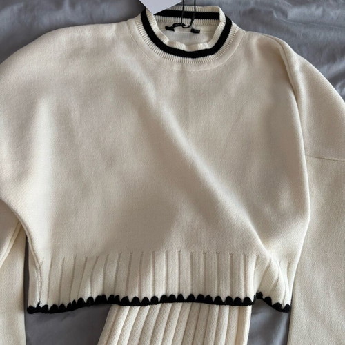 Knitted cream set blouse and pants new with embroidery