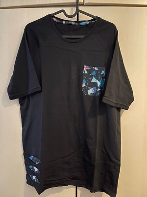 Paco & Co T-shirt size M black like new, worn few times