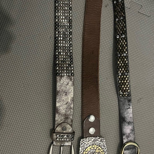 Leather belts like new, set of three, beige and brown