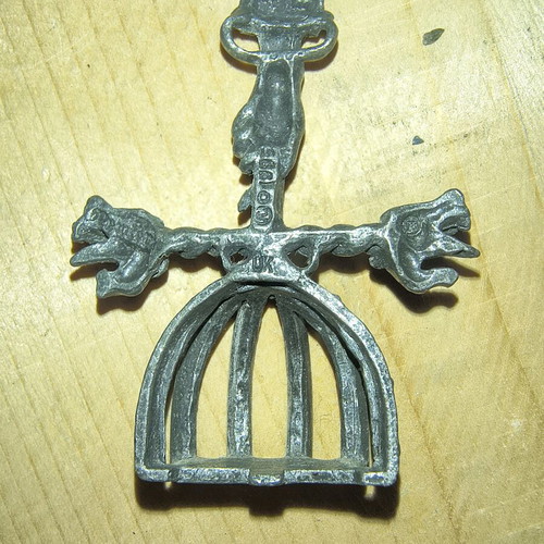 Vintage 1995 Gothic Pewter Heraldic Pendant Brooch used