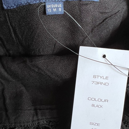 French Connection black skirt new, size M