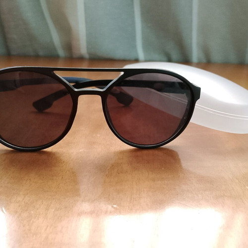 Black men's sunglasses, like new, never worn