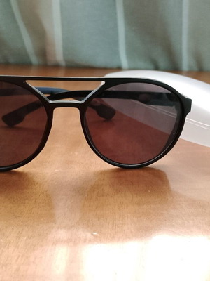 Black men's sunglasses, like new, never worn