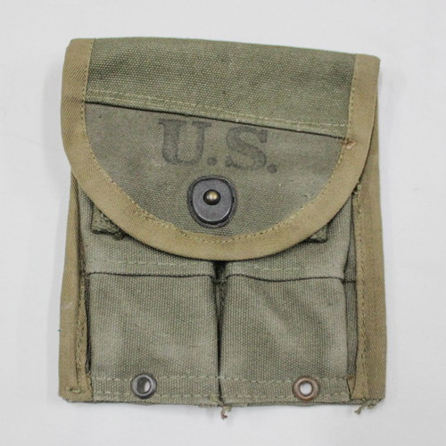 1945 U.S Army cartridge pouch for carbine like new