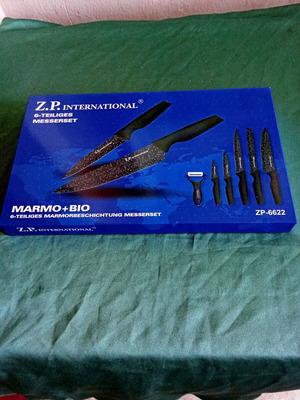 Kitchen knife set and peeler new, Swiss brand, 6 pieces