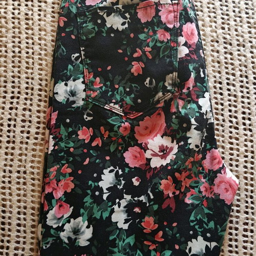 Stradivarius Floral High Waist Pants like new, size 38, black and pink