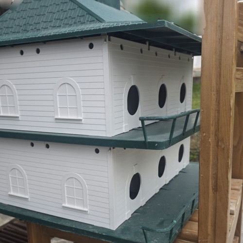 Heath Outdoor Products 12-Room Bird House like new