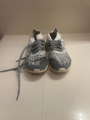 Adidas Ultra Boost Uncaged αθλητικά μεταχειρισμένα, μέγεθος 41,5, άσπρο και γκρι