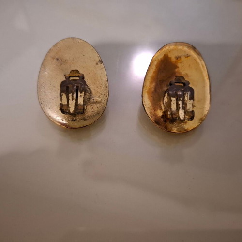 Vintage clip-on earrings like new, brown and gold