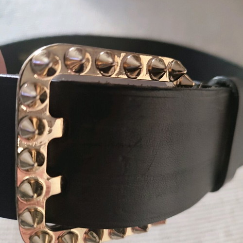 Dsquared2 women's leather belt black like new, size small